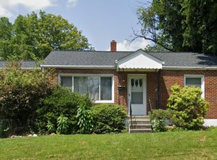 1015 Montgomery St, Blacksburg, VA 24060