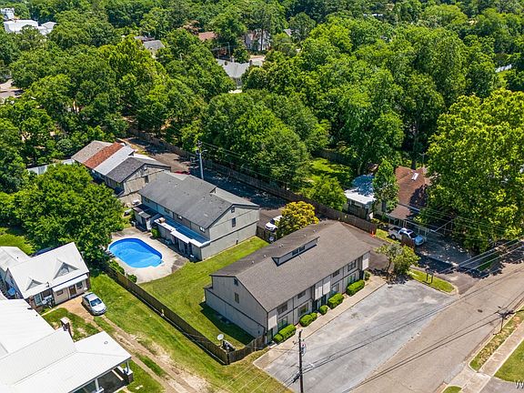 5th image of 467 E Eufaula St