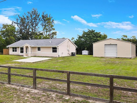 3rd image of 18389 Orange Grove Blvd