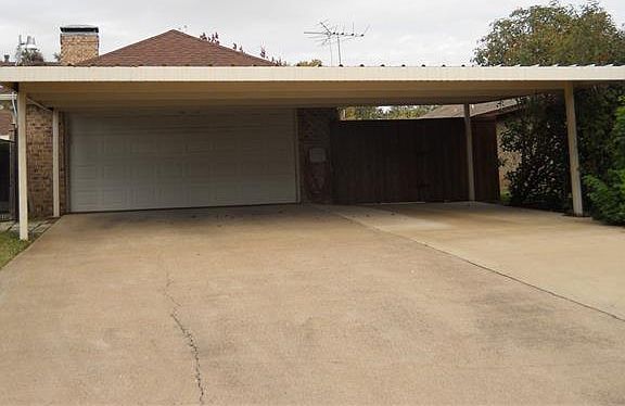 5th image of 1017 Meridith Dr