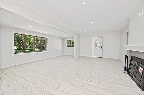 2944 Lake Ave — Photo 9