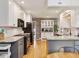 1051 Oak Ln, Lino Lakes, MN 55014