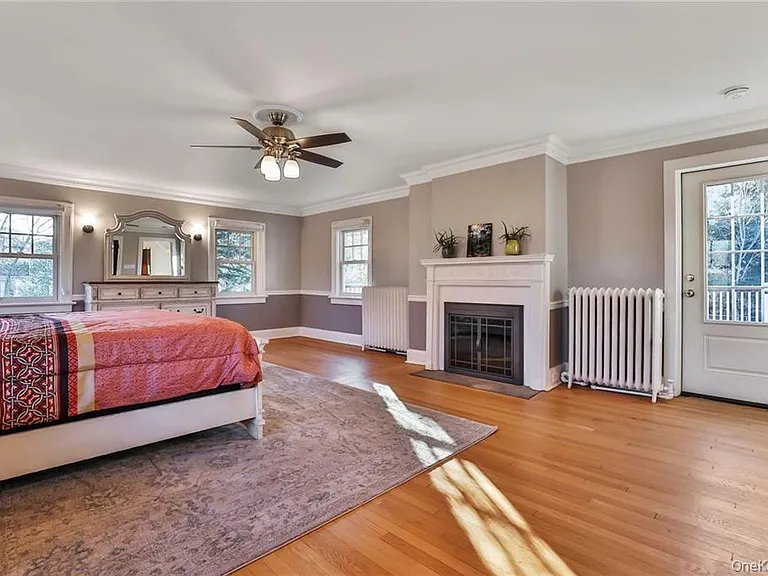 245 E Townline Rd — Photo 16