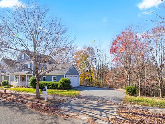 3rd image of 1490 Wickham Pond Dr