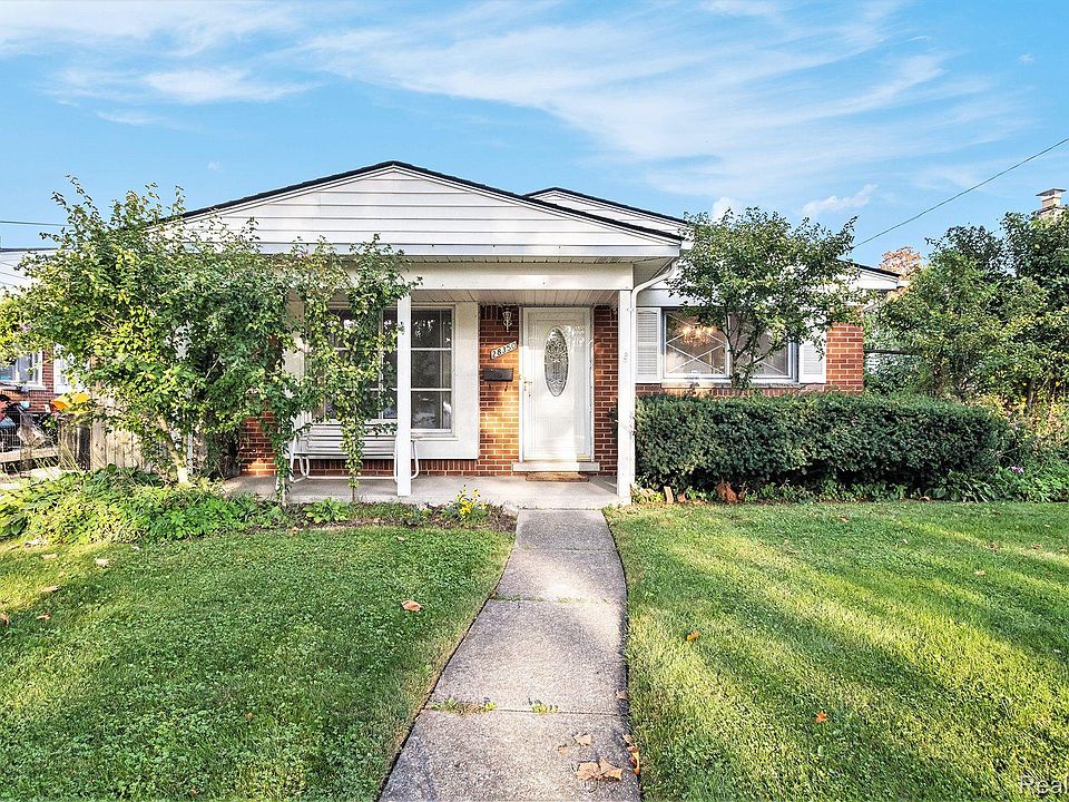 1st image of 28350 Couzens Ave