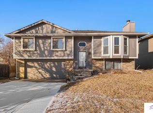 16614 Ehlers St, Omaha, NE 68135