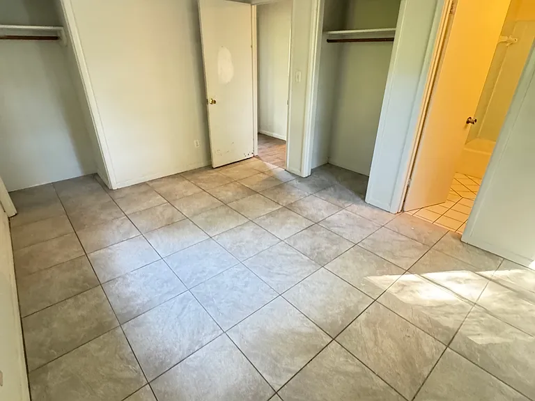 1307 Belair Rd — Photo 18