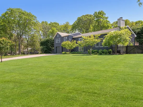 5 Wildwood Dr, Sag Harbor, NY 11963