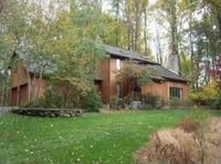 41 Petersburg Rd, Hackettstown, NJ 07840