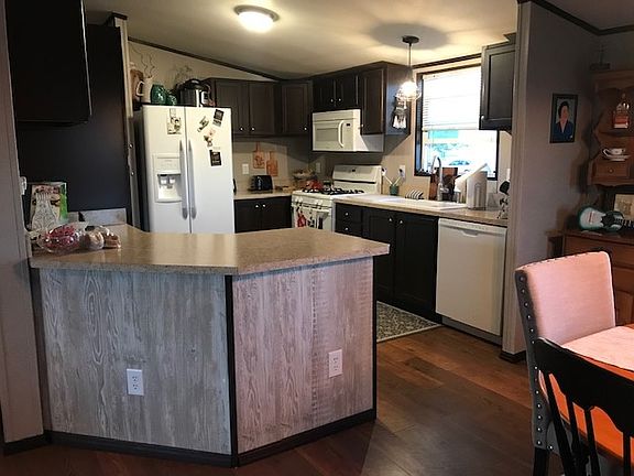5th image of 1124 E Aralia Dr