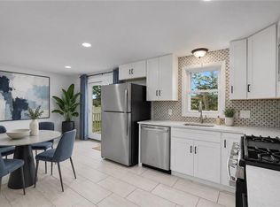 66 Palace Ave, Warwick, RI 02886