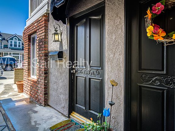 2nd image of 110 31st St