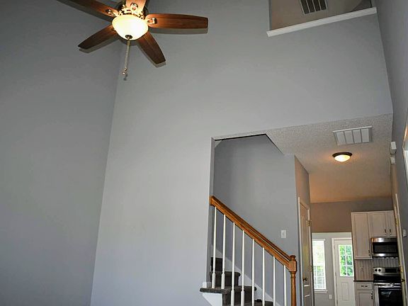 4th image of 108 Black River Dr