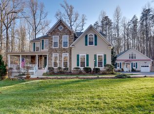 11407 Lilting Ln, Fairfax Station, VA 22039