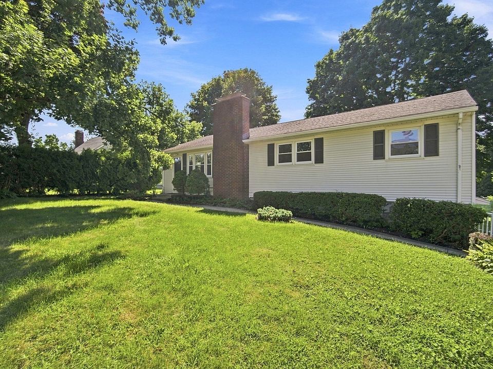 1st image of 218 Maple St