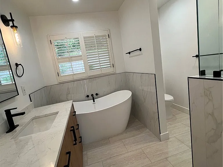 4016 Mesa St — Photo 35