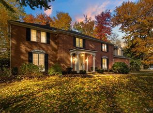 70 Farmington Rd, Buffalo, NY 14221