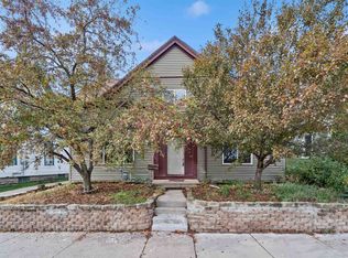 1333 Jefferson St, Oshkosh, WI 54901