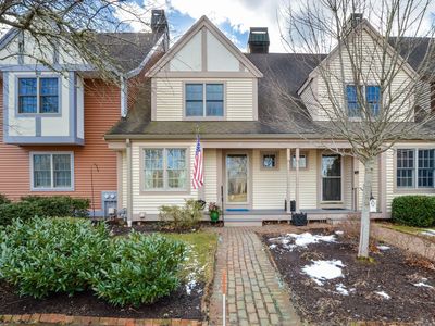 15 Village Green Circle, Mashpee, MA, 02649