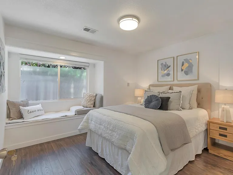450 W Charleston Rd #452 — Photo 5