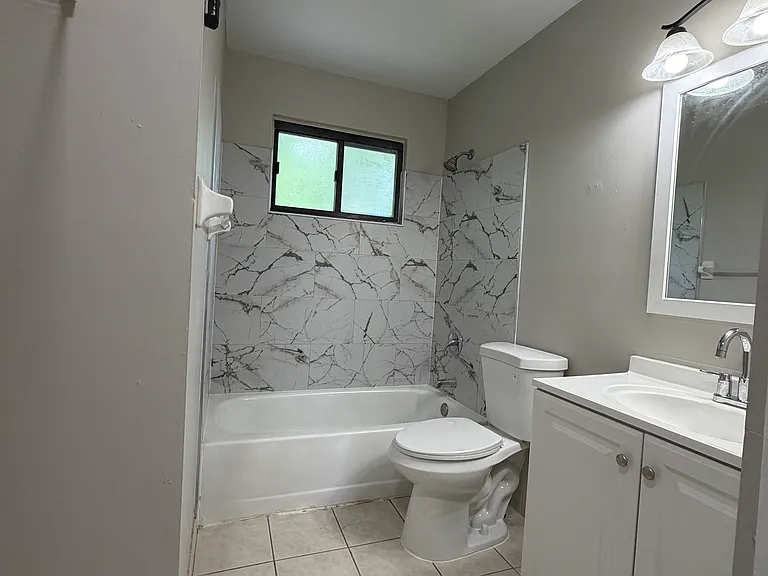 2540 Wilson Ave — Photo 7