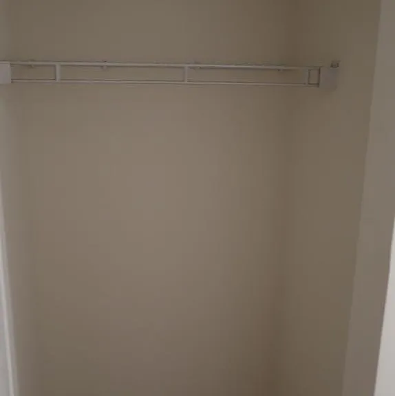 1260 N Greenview Ave #1R — Photo 12