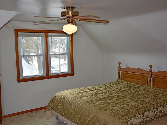 3rd image of 1417 Edina Ave