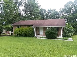 324 Shannon Rd, Jacksboro, TN 37757