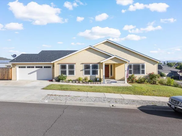 455 N Deanjou Ave, Eagle Pt, OR 97524