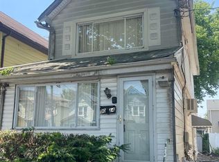 9014 209th St, Jamaica, NY 11428