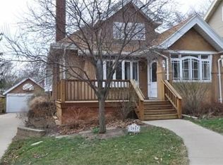 1857 N 72nd St, Wauwatosa, WI 53213