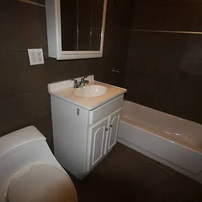 Rented by Rennit Inc. | media 37