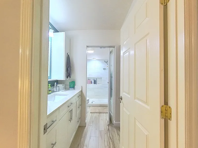 9901 Sunset Cove Ln #222 — Photo 6