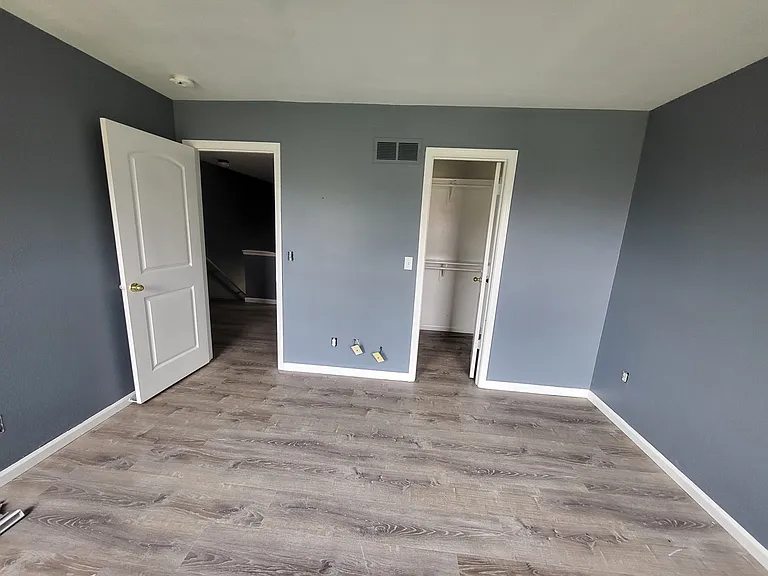 4400 SE Michigan Ave #4400 — Photo 8
