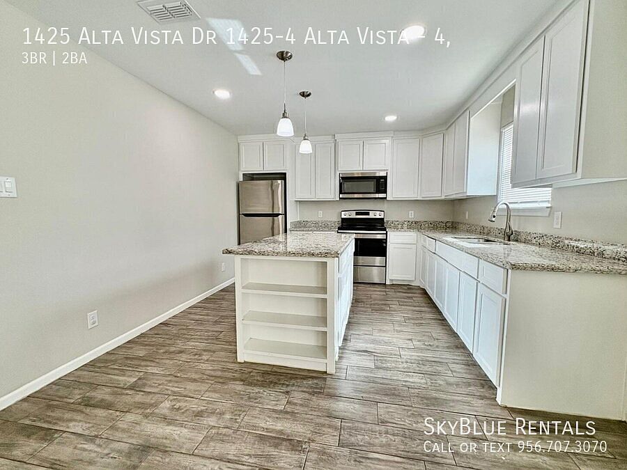 1st image of 1425 Alta Vista Dr APT 4
