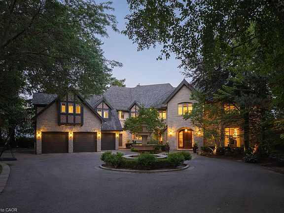 3rd image of 4038 Lakeshore Rd