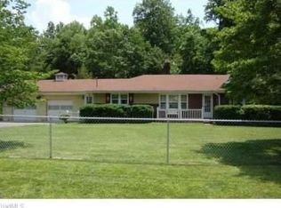 5740 Tomahawk Rd, Winston Salem, NC 27106