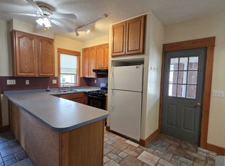 73-75 Hitchcock St, Holyoke, MA 01040