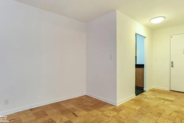 Rented by Brown Harris Stevens | media 9