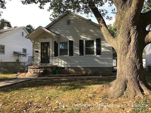 1048 Covert Ave photo 1