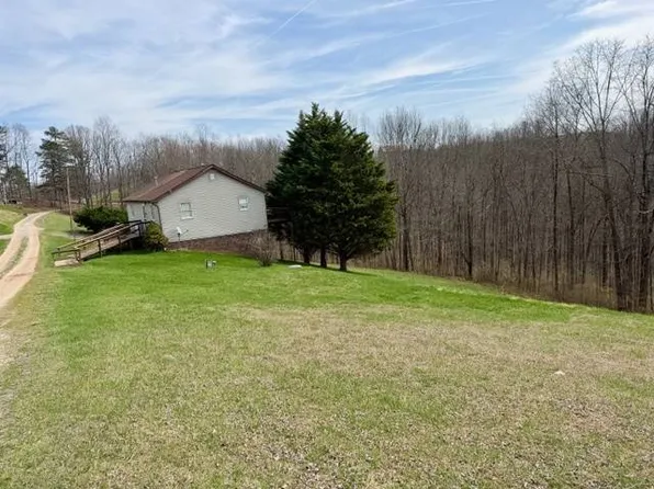 503 Triplett Rd, Spencer, WV 25276