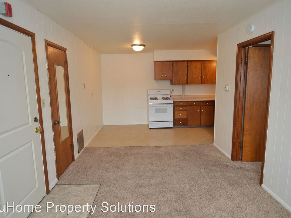 1st image of 2220 12th Ave N #212