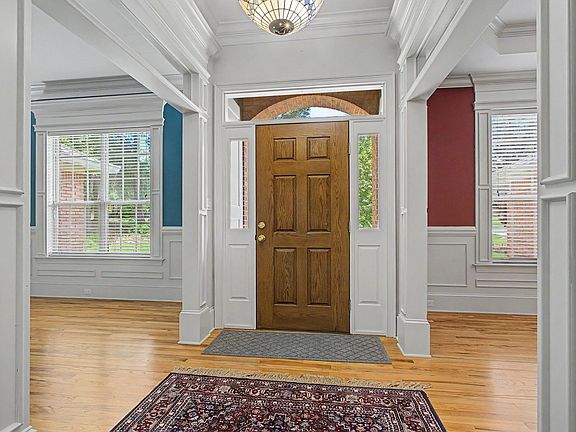 4th image of 333 Meadow Ridge Dr