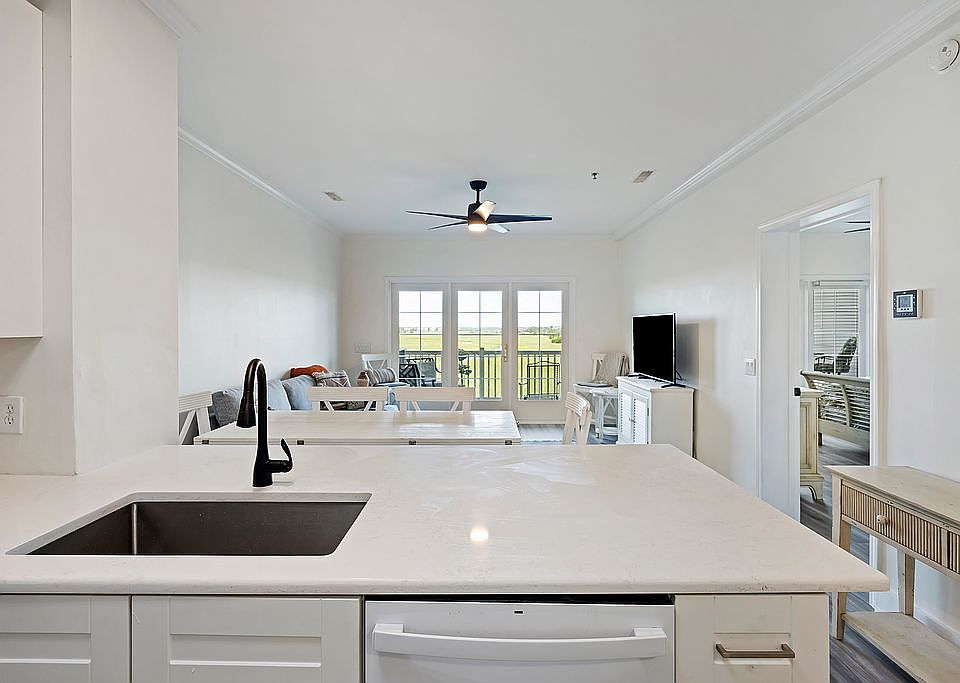 1st image of 2393 Folly Rd #1G