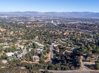 15919 Mulholland Pl, Los Angeles, CA 90049