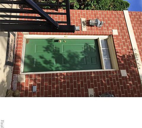5th image of 490 Village Ln
