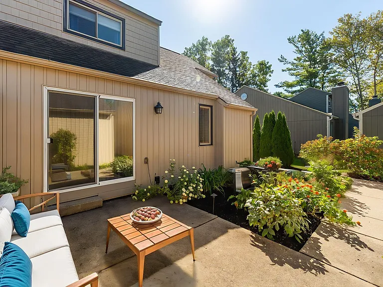 Virtually Staged Patio Courtyard
