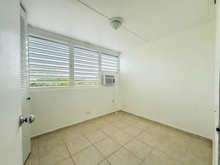Calle Eider 701 Cond Almendros Plaza 1 Apt 608 — Photo 5