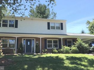 8906 Barnett St, Manassas, VA 20110