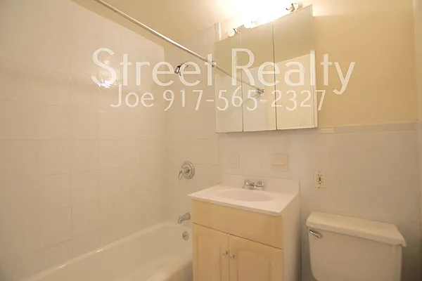 Rented by Street Realty Brokerage LLC | media 14